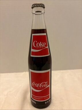Coca-Cola Bottle 1985 Macon, Ga 3rd Annual Cherry Blossom Festival Bottle